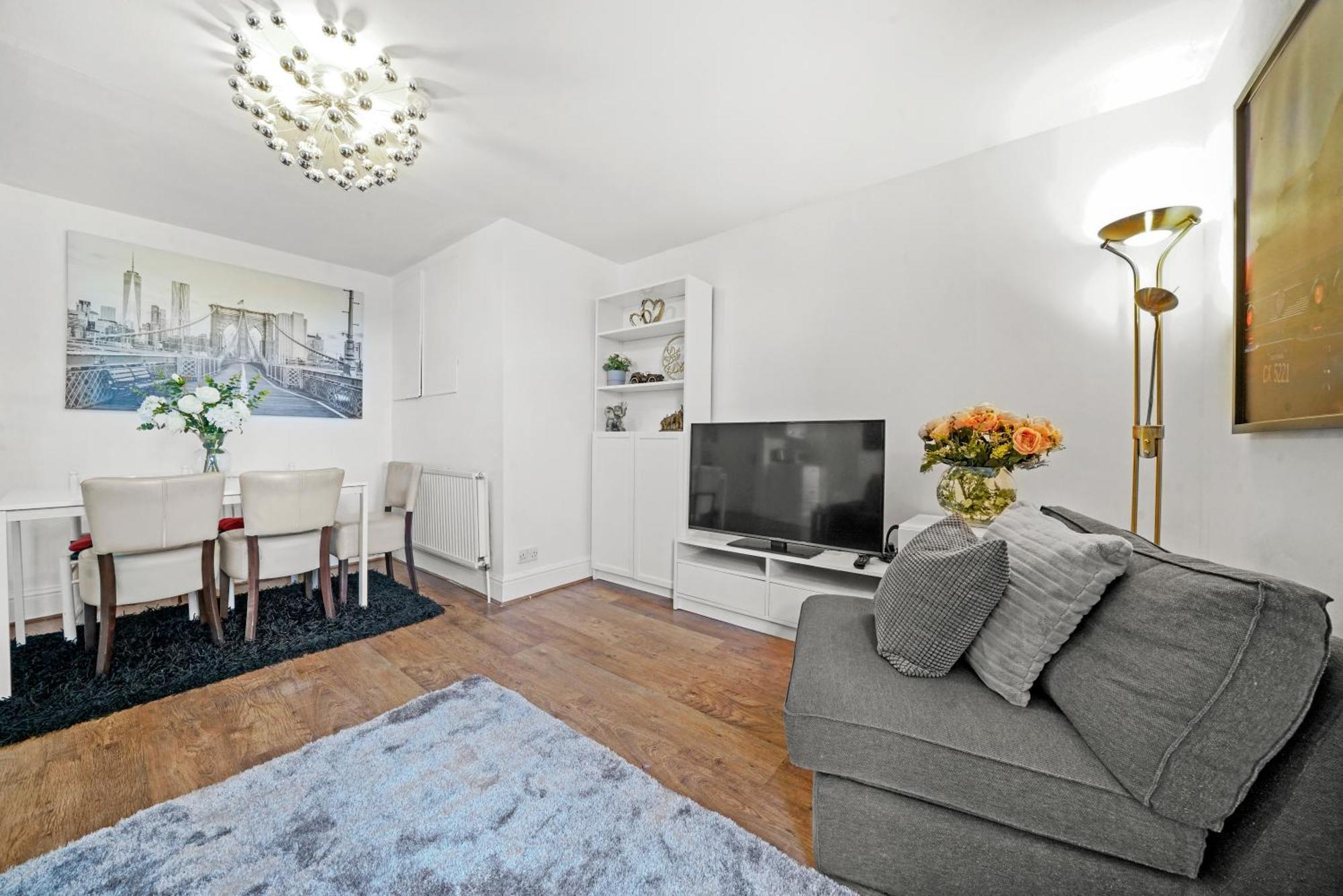 Cosy 2 Bedroom Flat In Canning Town Excel With Free Parking * Londra