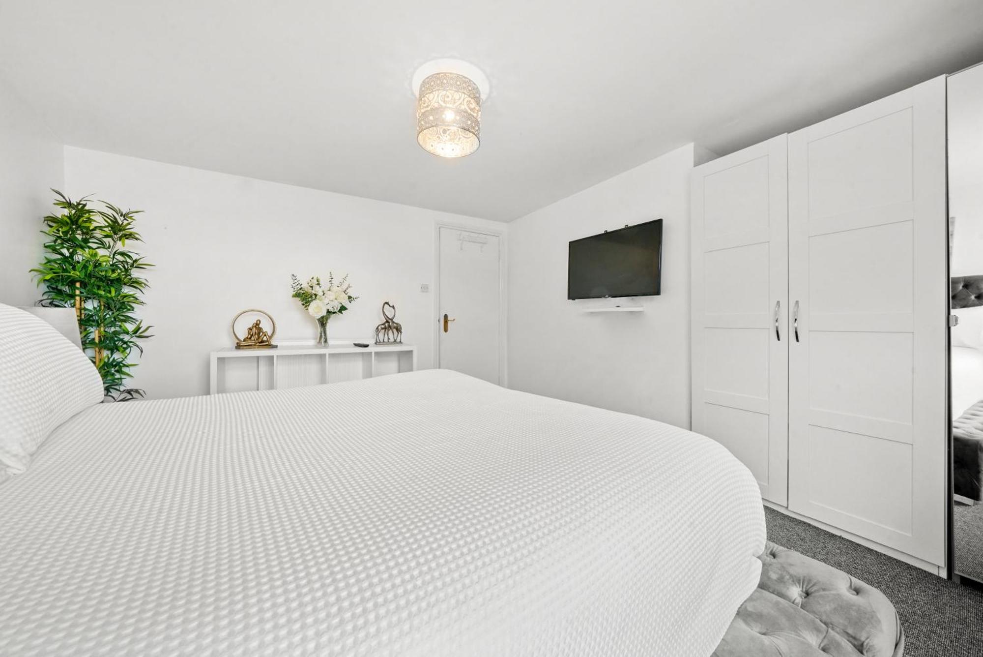 Cosy 2 Bedroom Flat In Canning Town Excel With Free Parking Appartamento *